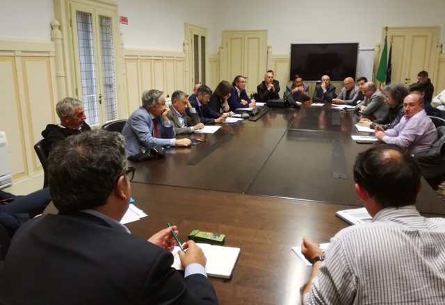 commissione piscina gallarate
