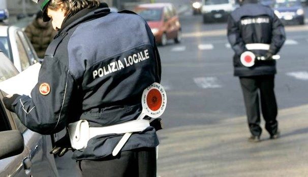 patente falsa polizia locale