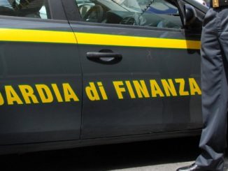 droga arresti finanza