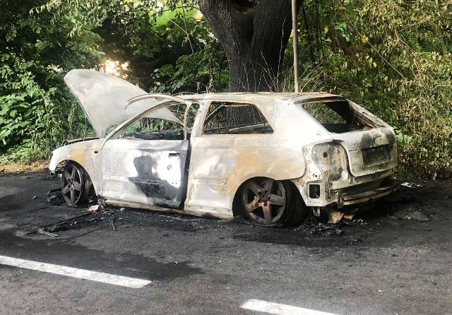 Incendio macchina jerago