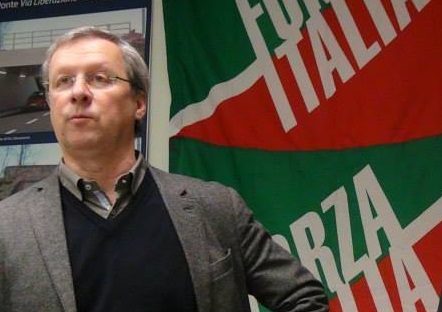 forza italia pedroni bandiera somma