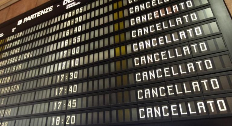 volo cancellato avvocato