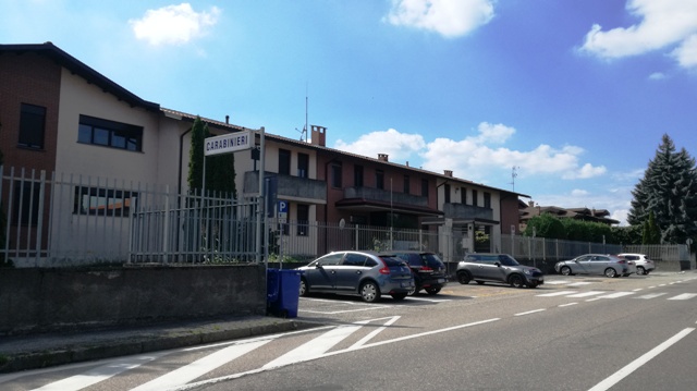 carabinieri donna somma