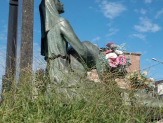 sfalci cimitero busto