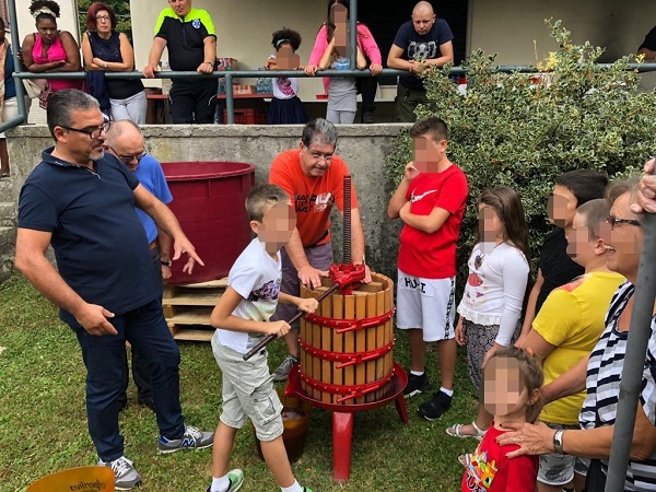 pigiatura uva circolo