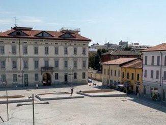busto piazza fontane