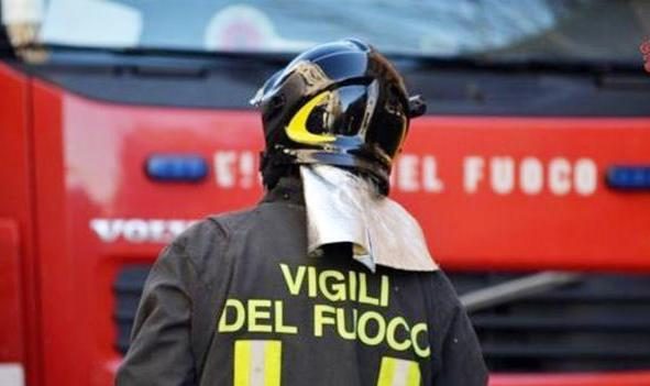 varese vento vigili fuoco