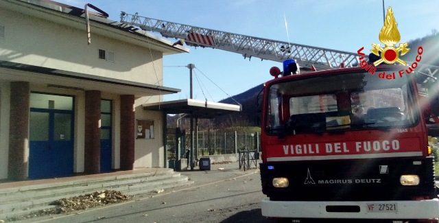 varese vento danni