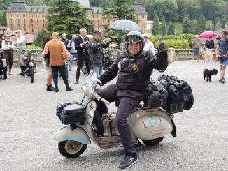 viaggio vespa russia