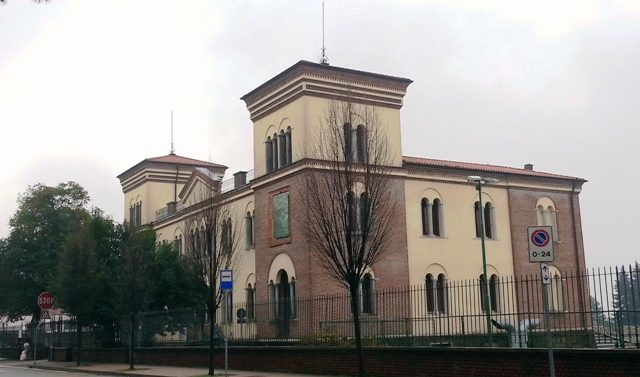 somma biblioteca inaccessibile