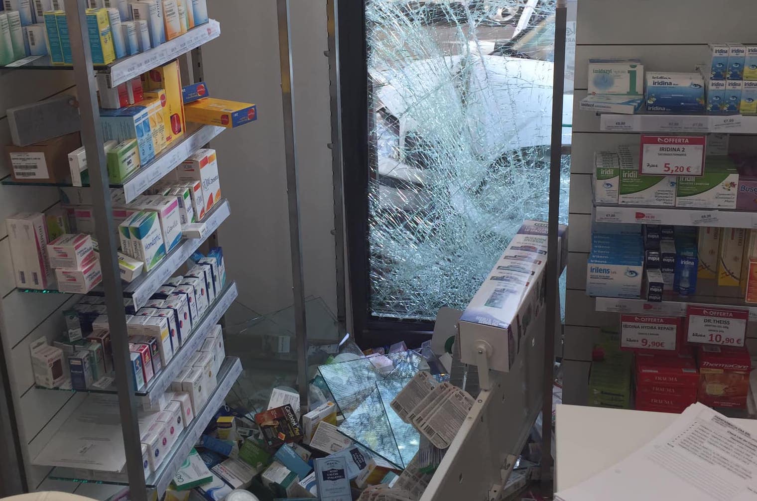 busto auto parafarmacia