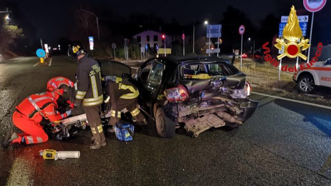 comabbio incidente feriti