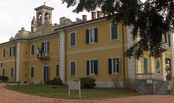 croci sindaco sumirago 01