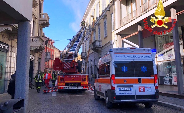 Incendio centro gallarate