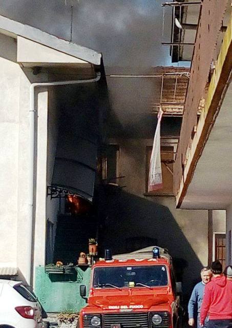 Incendio centro casorate