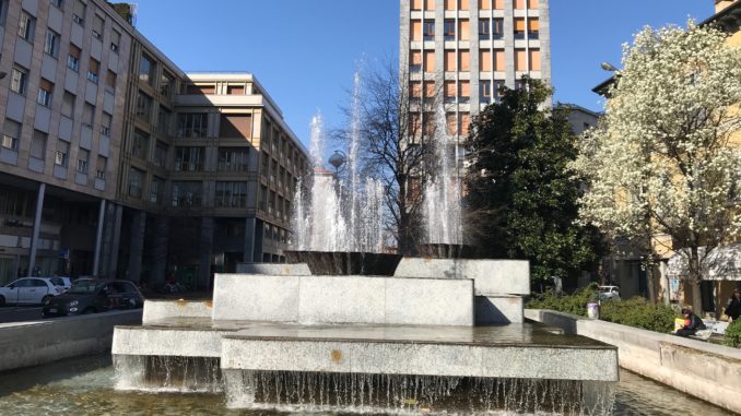 fontana piazza garibaldi busto