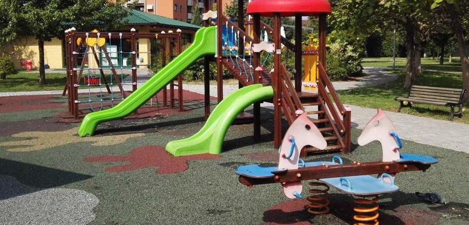 Büsti Grandi parco comerio