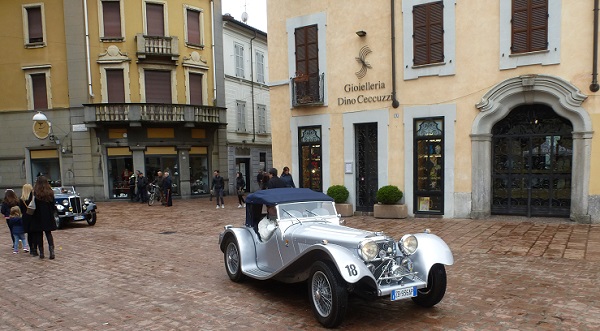 auto epoca lions busto 02