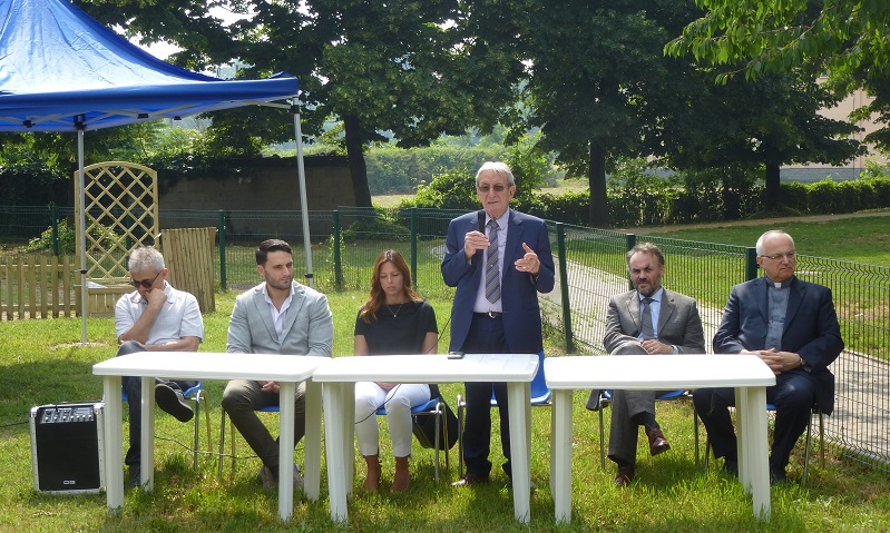 aias busto inaugurazione centro 02