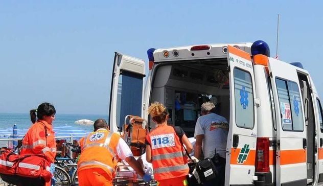 ambulanza spiaggia