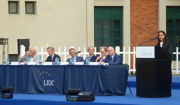 laurea favola castellanza 04