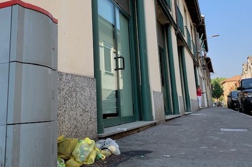 castellanza larve cantoni sapazzatura
