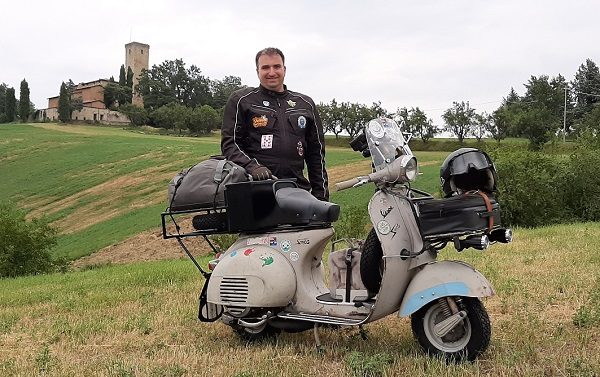 pozzi vespa bielorussia solidarietà 01