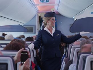 klm sfilata divise aereo