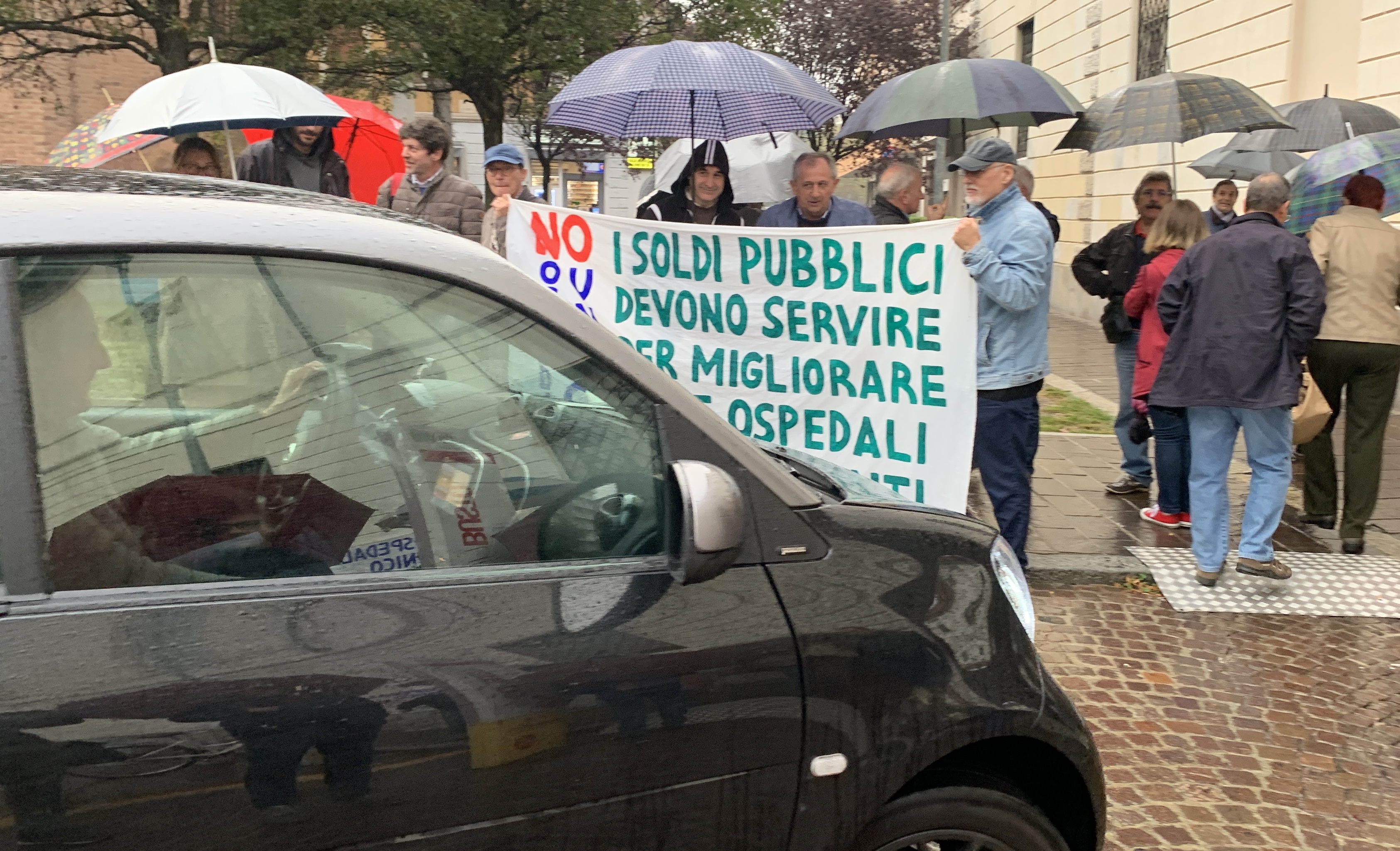 busto comitato per la salute pubblica presidio