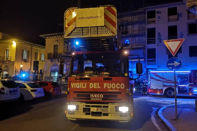 gallarate incendio piazza garibaldi