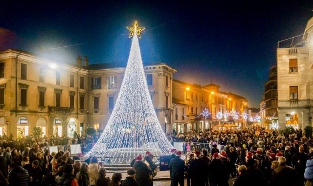 luci natale gallarate malpensa