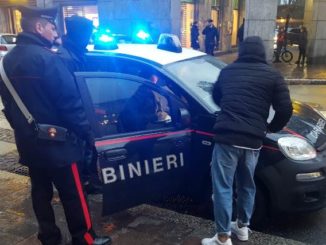carabinieri piazza garibaldi droga