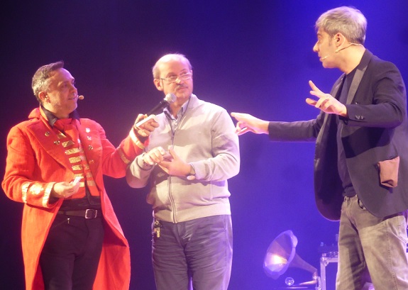 standing ovation cirilli sociale 06