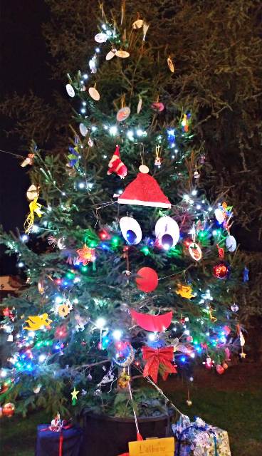 albizzate natale albero bambini