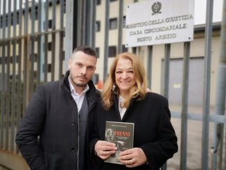 Cramis Frenny carcere Busto