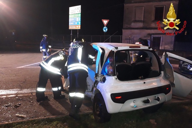 angera incidente morta 64enne