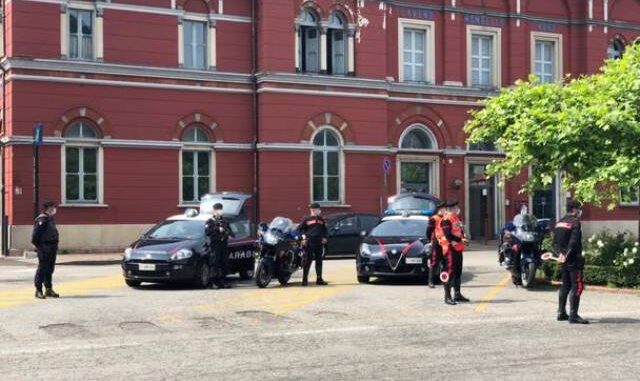 carabinieri spaccio stazione
