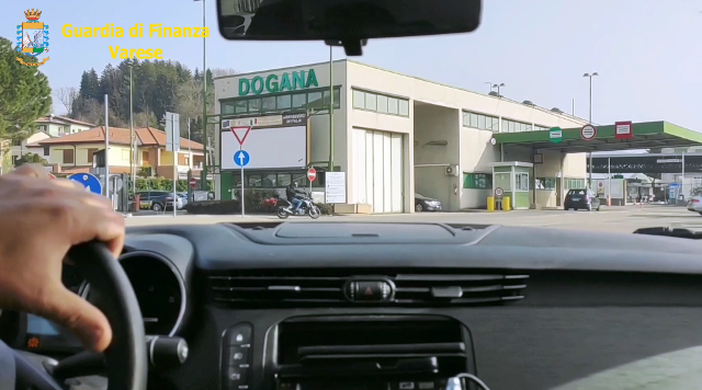 gaggiolo guardia finanza svizzera