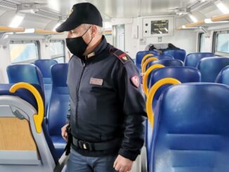 busto gallarate treno molestata