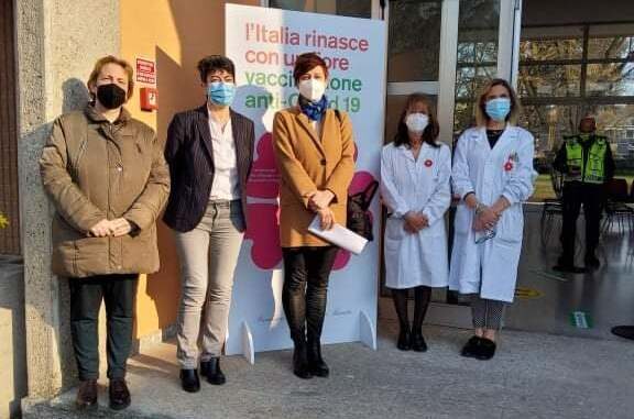 lonate vaccini covid distretto