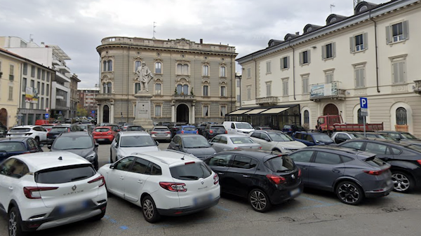 gallarate parcheggiatori abusivi