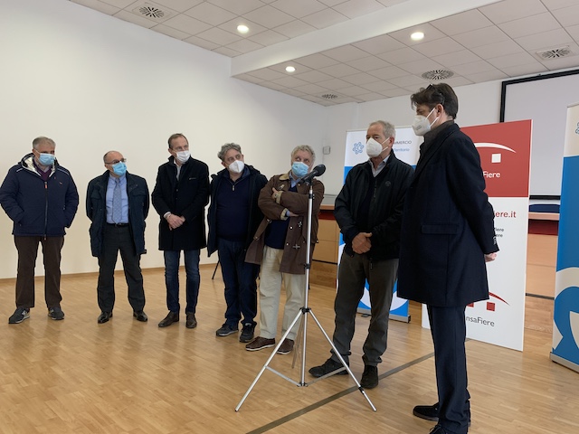 busto bertolaso malpensafiere