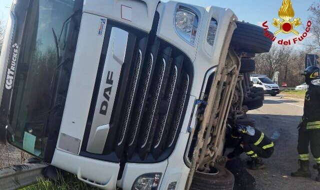 gallarate tir via sicilia
