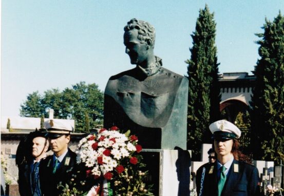 parabiago furto statua ferrario