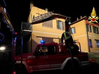 casale litta incendio famiglia evacuata