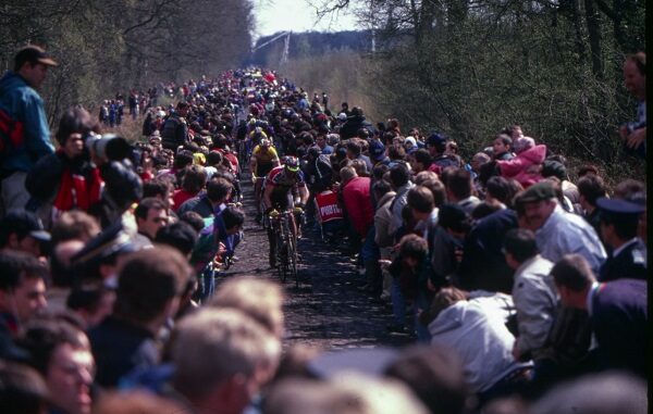 ciclismo parigi roubaix covid