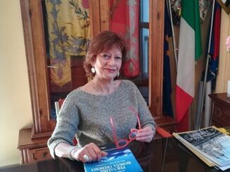 sanvittoreolona sindaco denuncia social