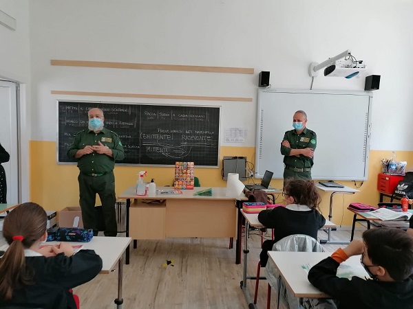 gorla maggiore scuole plis green school