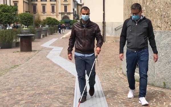 Gallarate percorso tattile ciechi