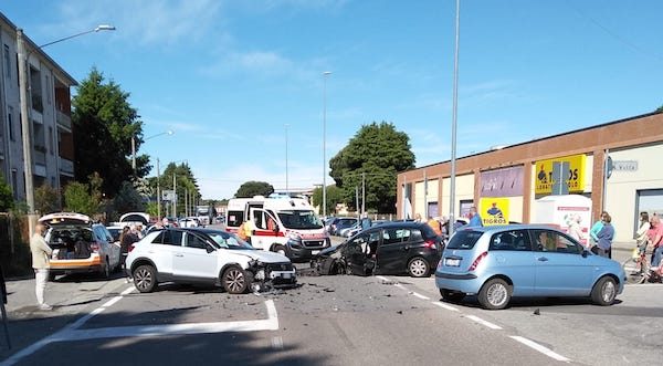 lonate ferno ciclista investito